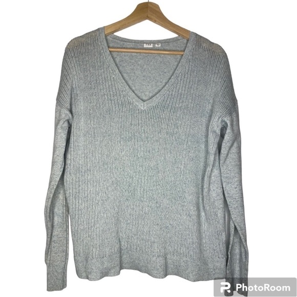 GAP BABY BLUE V-NECK SWEATER SIZE LARGE - Picture 1 of 3